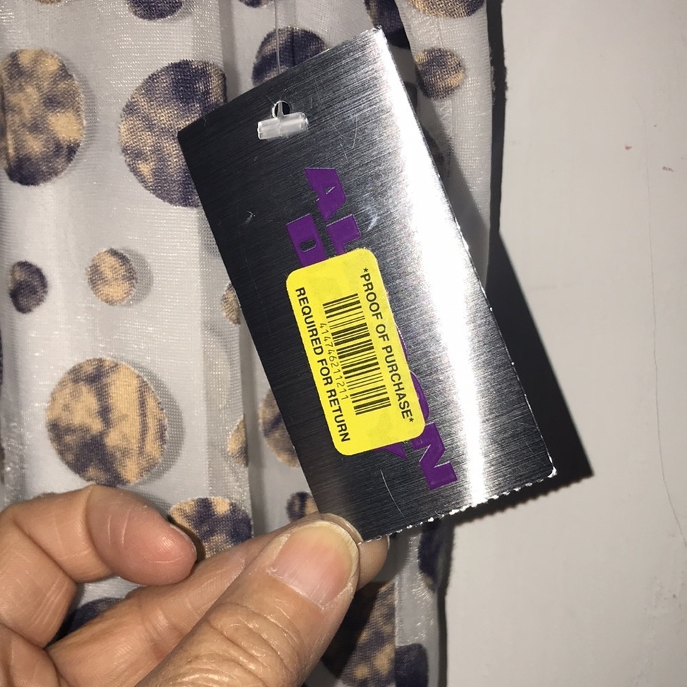 NWT Women’s 2-pc Set - Picture 5 of 13